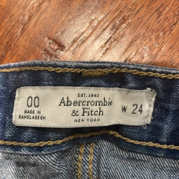 Abercrombie and fitch Jean shorts - Picture 2 of 3